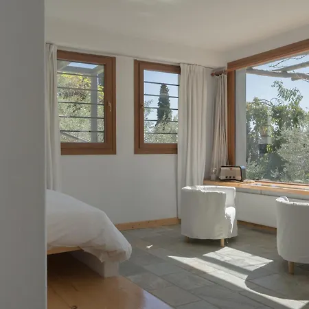 בית נופש Daria's Agioi Saranta