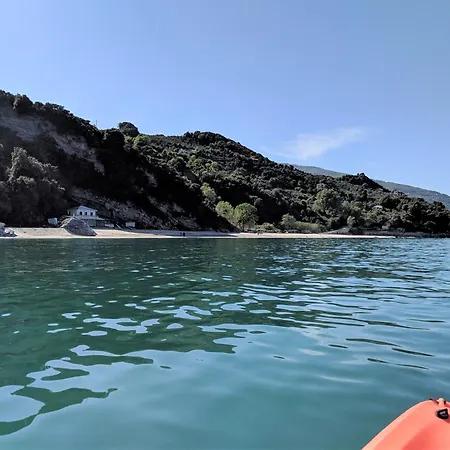 Daria's * Agioi Saranta