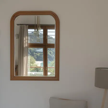 Daria's * Agioi Saranta