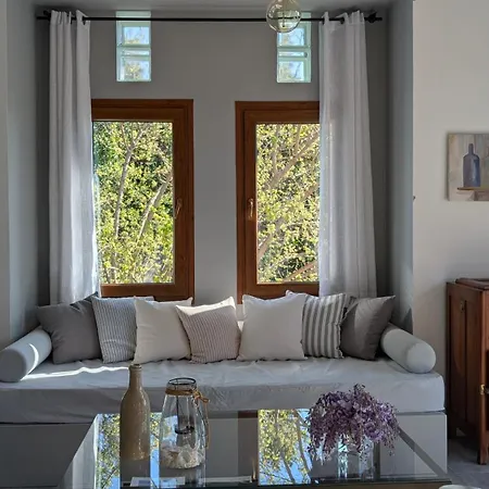 Daria's Agioi Saranta