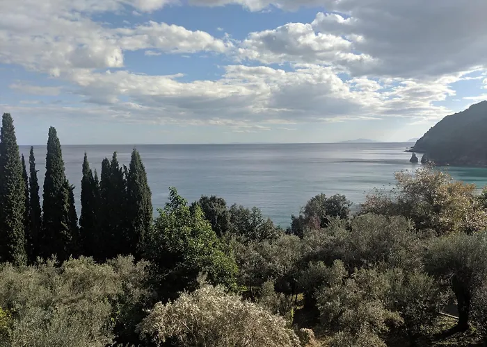 Daria's Hébergement de vacances Agioi Saranta